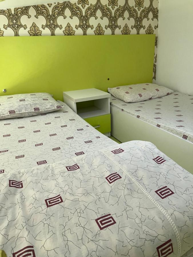 Anisa- Hostel Душанбе Екстериор снимка